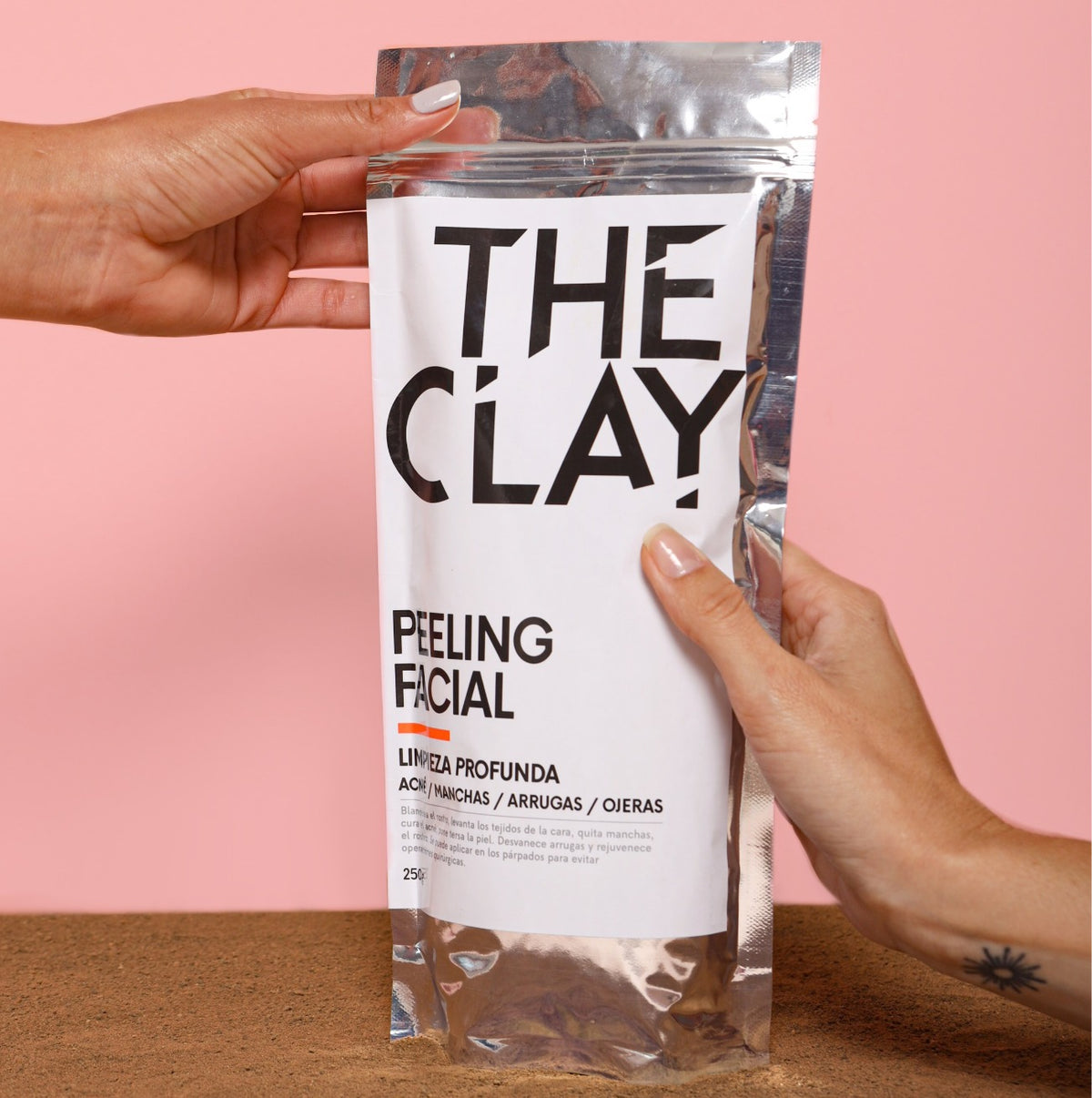 THE CLAY PEELING FACIAL